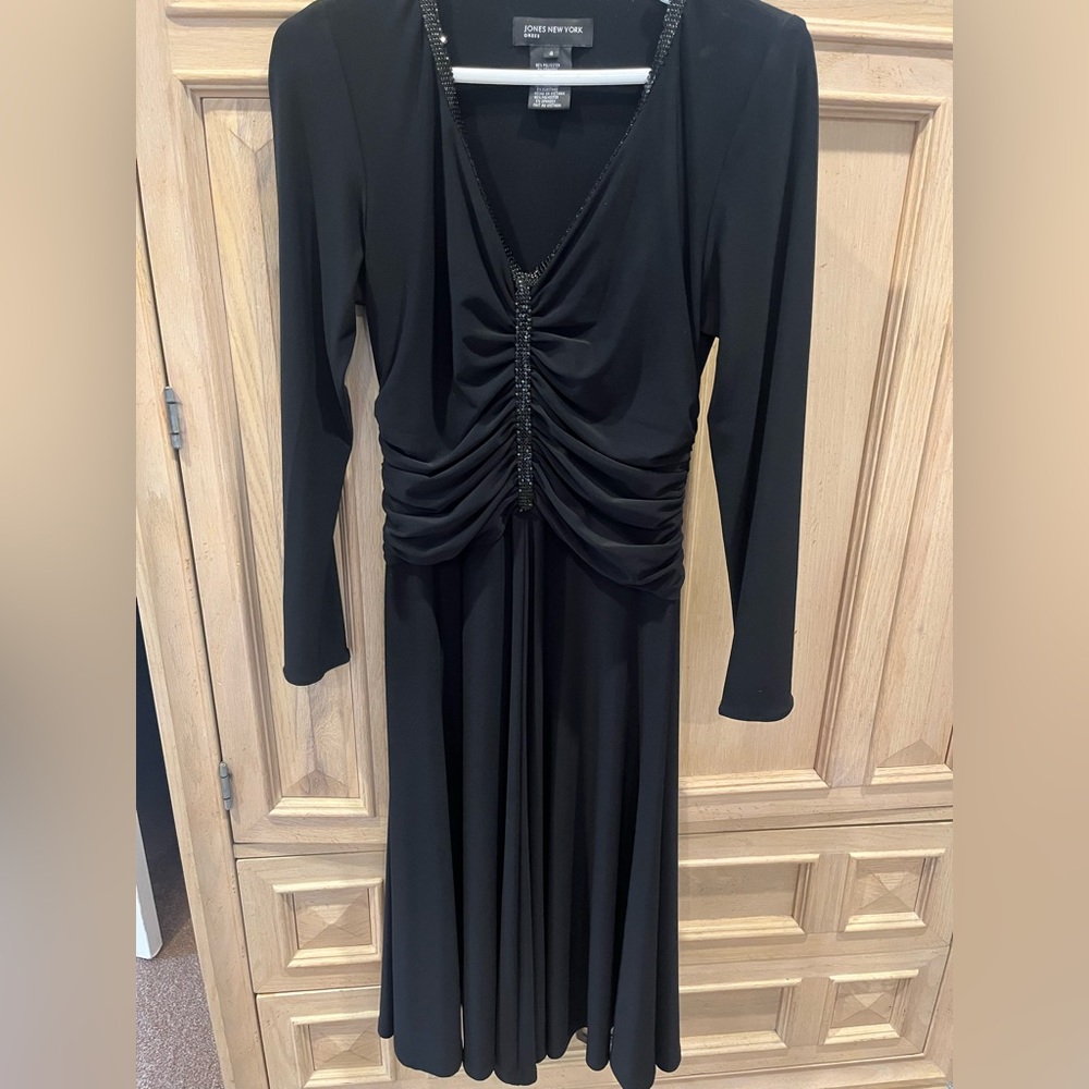 Jones New York mid calf length dress